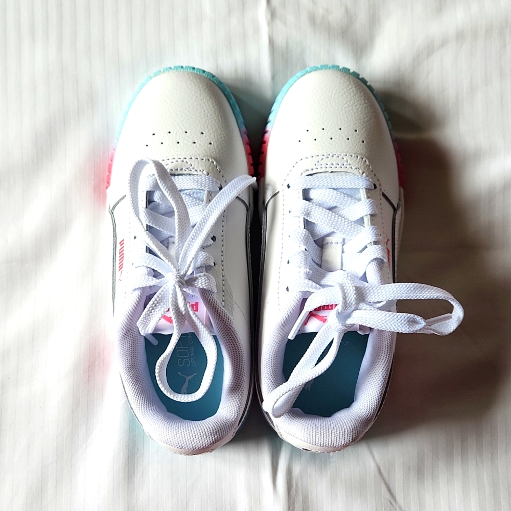 New girl sneaker shoes